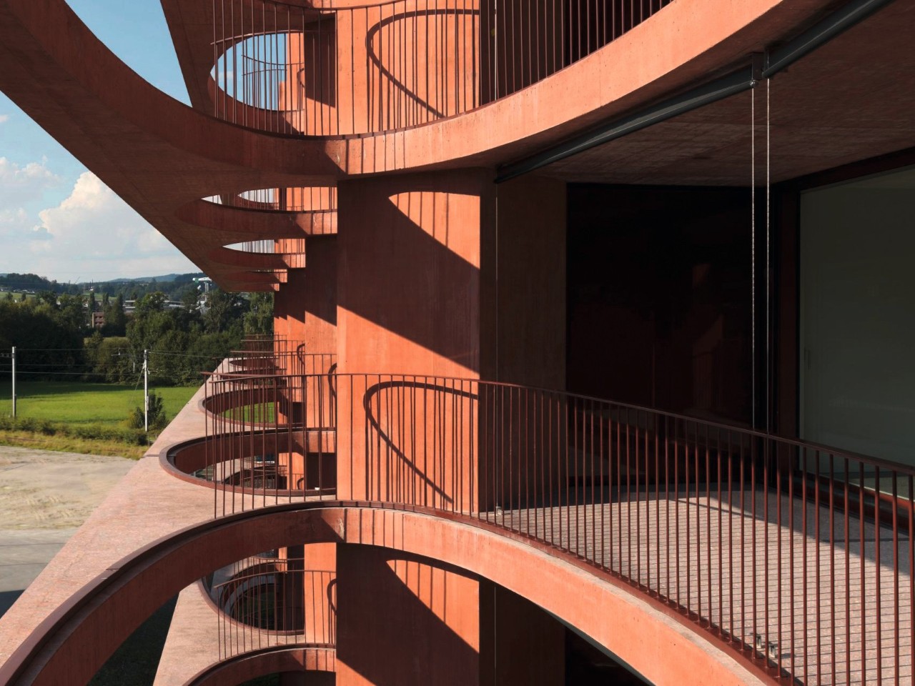Bild von Balkon im Zug Schleife Areal