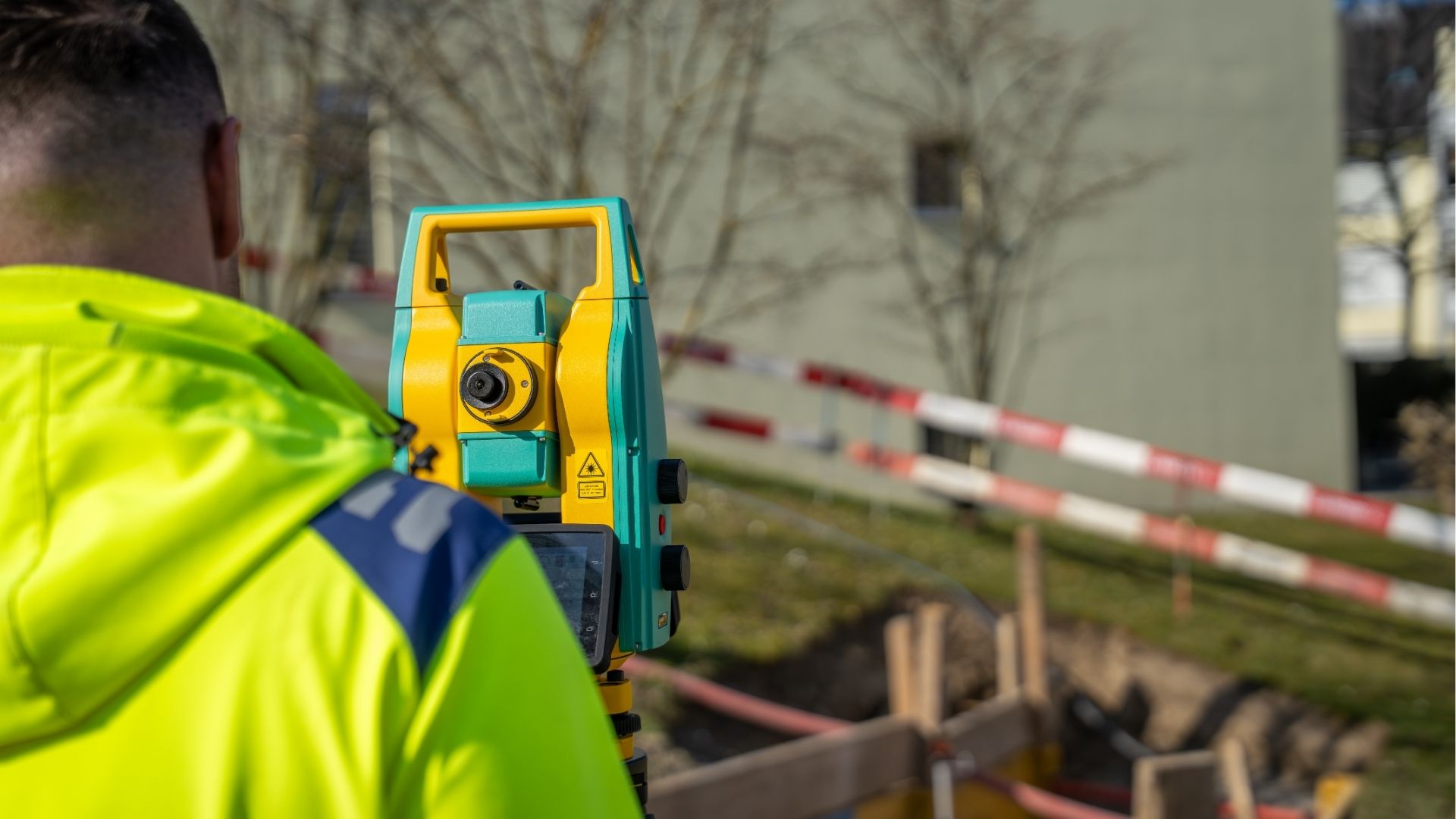 Geomatiker bei WWZ – Beruf mit Zukunft, Technik und Baustelle
